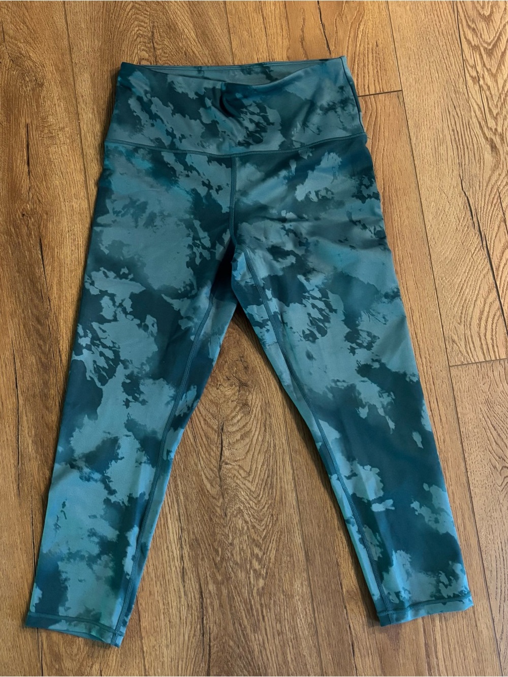 Balance Collection Teal Camouflage Cropped Leggings